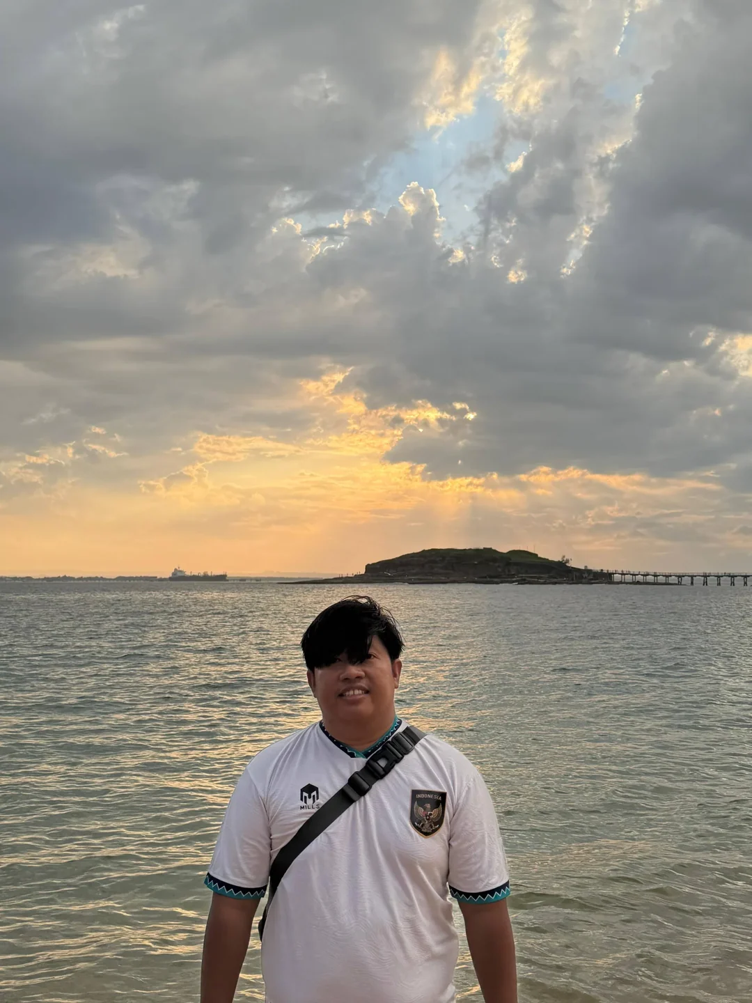 Senja di Congwong Beach
