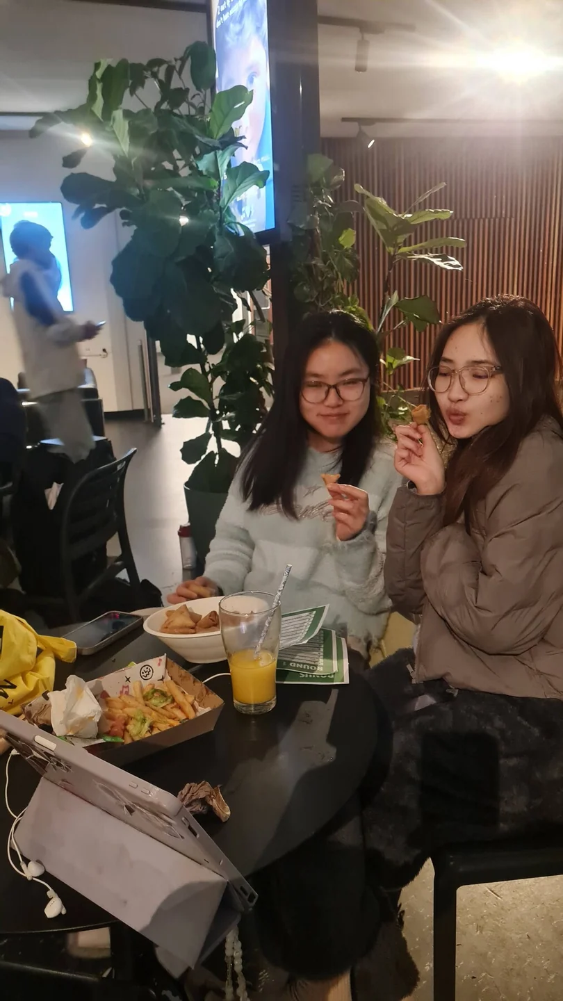Clar dan Allison, dua orang favorit term ini