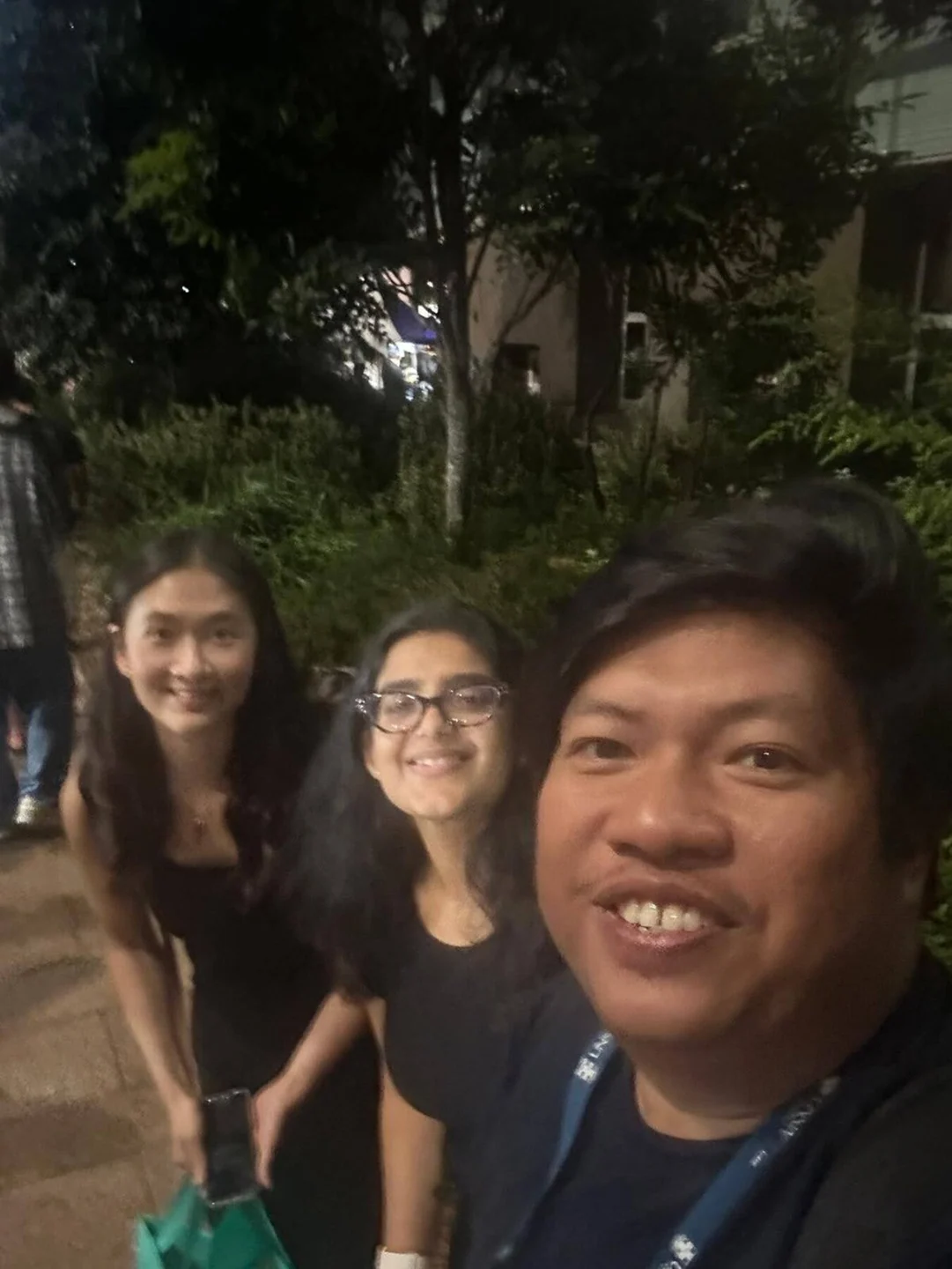Bersama teman sekelas · 2