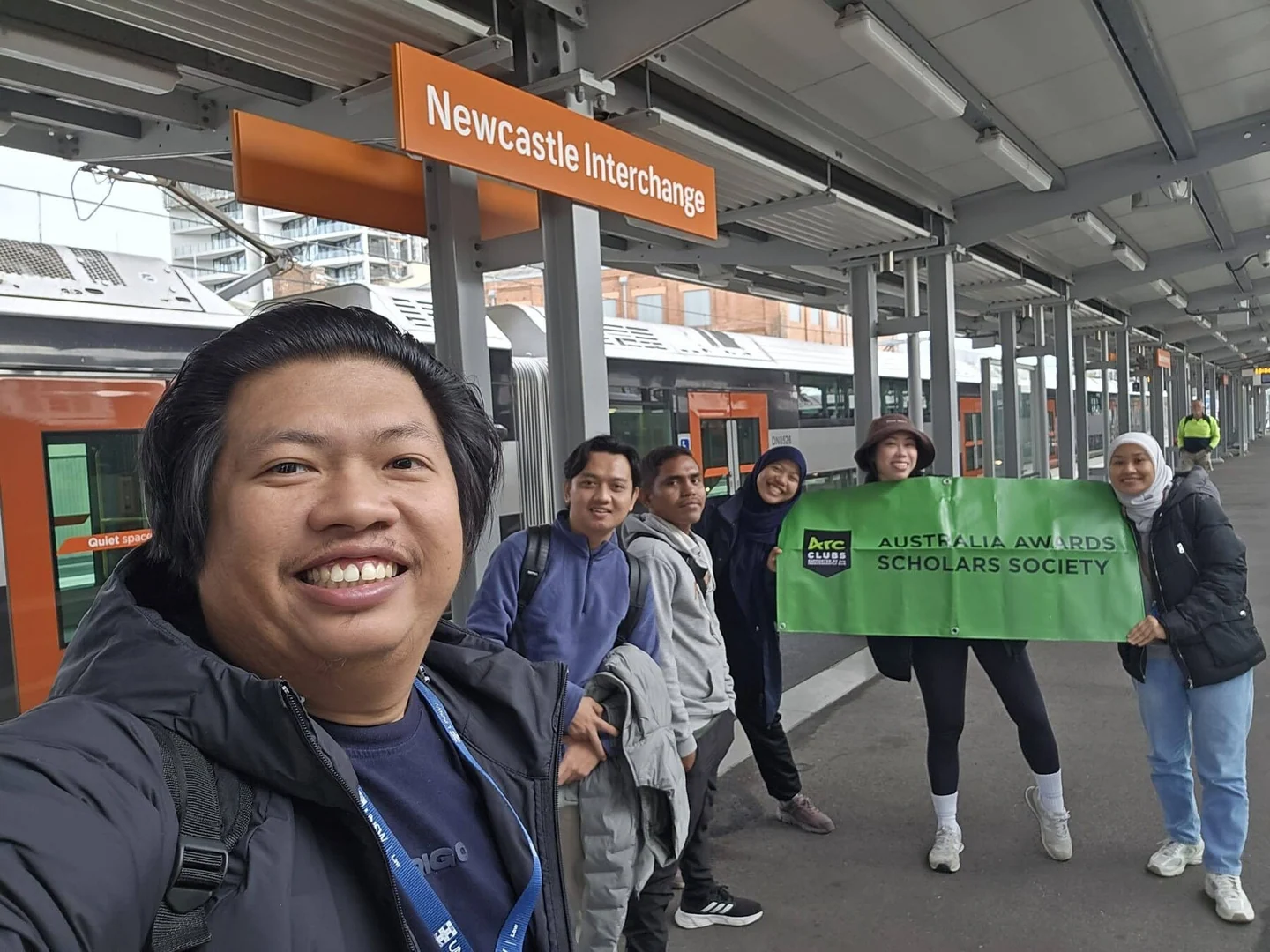 Newcastle bersama UNSW AAS: berangkat!